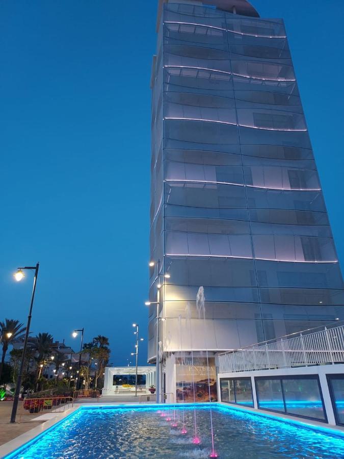 Apartamento A 150 Metros De La Playa Y Del Puerto Deportivo Estepona Ngoại thất bức ảnh